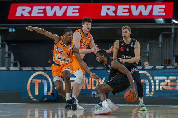 中名列前茅 中名列前茅